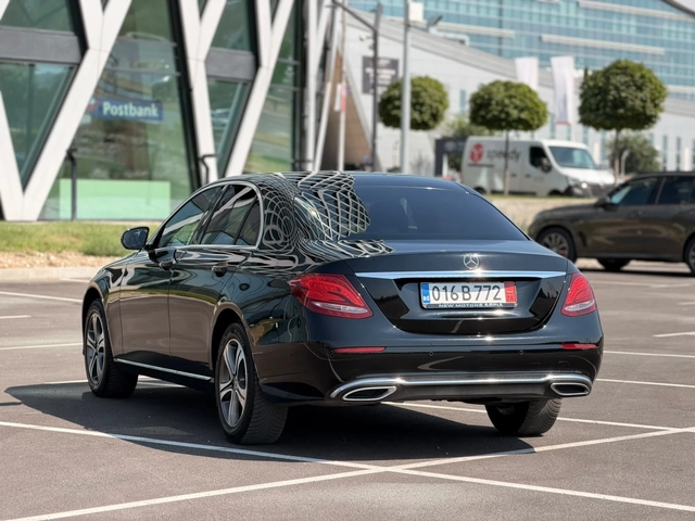 Mercedes-Benz E 220 Лизинг През Уникредит по 250 евро на месец - автомобили, коли, обяви за нови и употребявани 7