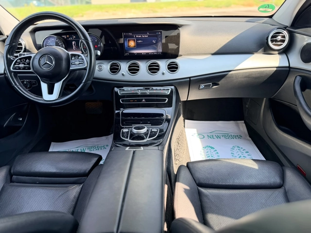 Mercedes-Benz E 220 Лизинг През Уникредит по 250 евро на месец - автомобили, коли, обяви за нови и употребявани 8
