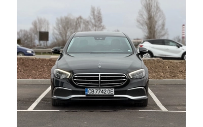 mercedes-benz-e-220 - 1