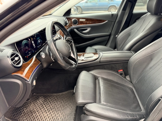 Mercedes-Benz E 220 Avangarde-лизинг през Уникредит - автомобили, коли, обяви за нови и употребявани 8