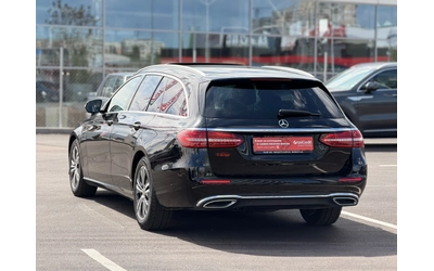 mercedes-benz-e-220 - 5