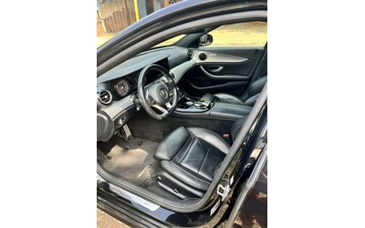 mercedes-benz-e-220 - 4