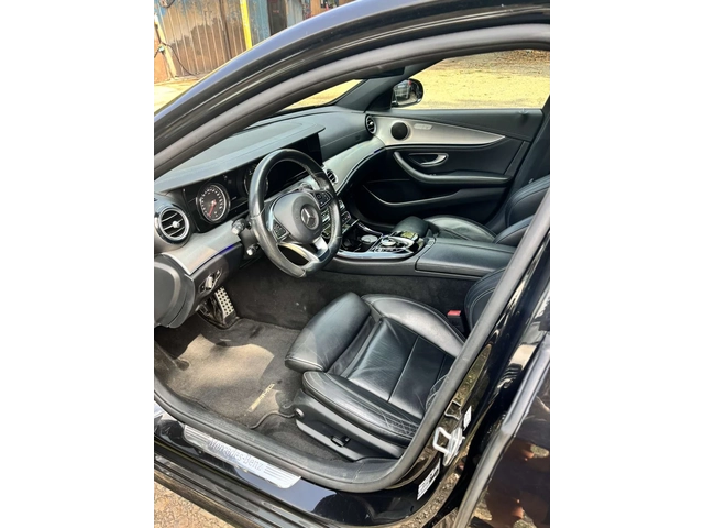 Mercedes-Benz E 220 AMG FULL E220d - автомобили, коли, обяви за нови и употребявани 4