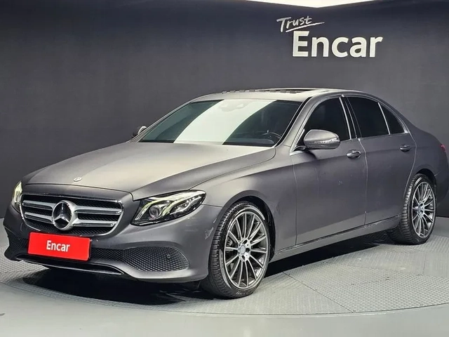 Mercedes-Benz E 220 D Avantgarde - САМО 30% АВАНС - автомобили, коли, обяви за нови и употребявани 1