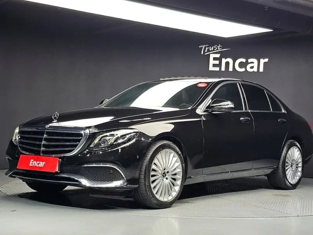 Mercedes-Benz E 220 D 4Matic Exclusive - САМО 30% АВАНС - автомобили, коли, обяви за нови и употребявани 0