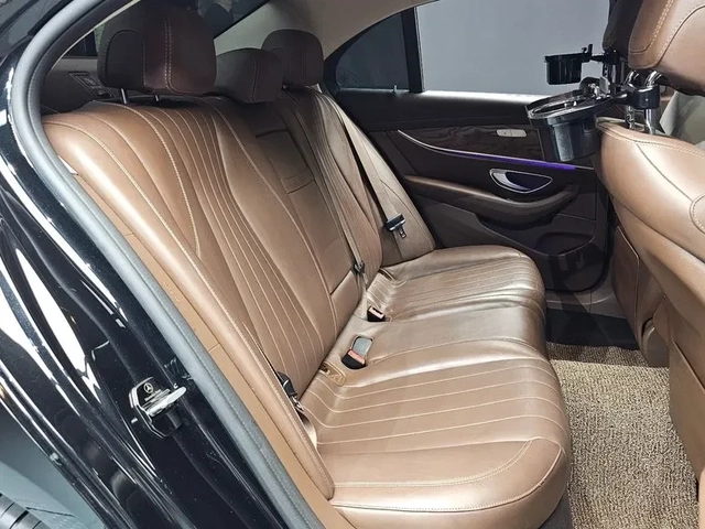 Mercedes-Benz E 220 D 4Matic Exclusive - САМО 30% АВАНС - автомобили, коли, обяви за нови и употребявани 11