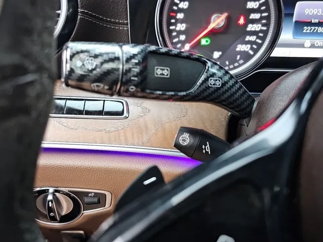 Mercedes-Benz E 220 D 4Matic Exclusive - САМО 30% АВАНС - автомобили, коли, обяви за нови и употребявани 16