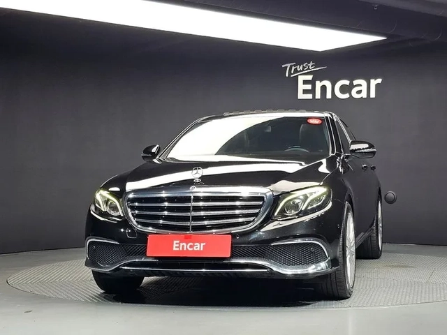 Mercedes-Benz E 220 D 4Matic Exclusive - САМО 30% АВАНС - автомобили, коли, обяви за нови и употребявани 2