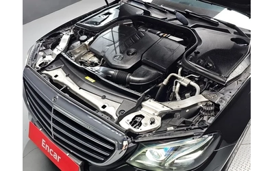 mercedes-benz-e-220 - 5