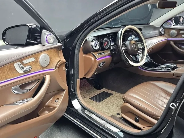 Mercedes-Benz E 220 D 4Matic Exclusive - САМО 30% АВАНС - автомобили, коли, обяви за нови и употребявани 9