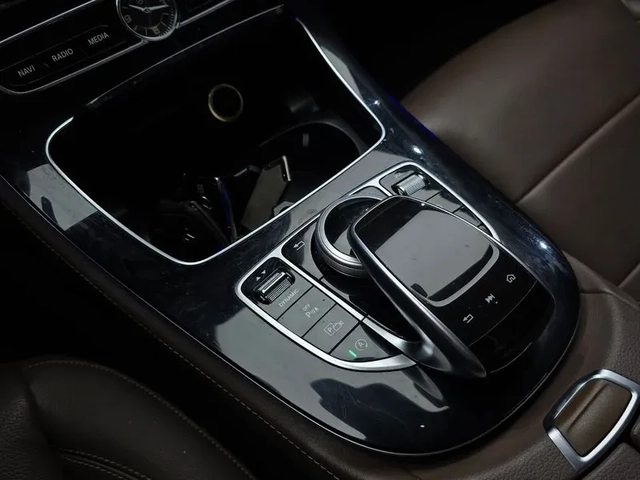 Mercedes-Benz E 220 D 4Matic - САМО 30% АВАНС - автомобили, коли, обяви за нови и употребявани 15
