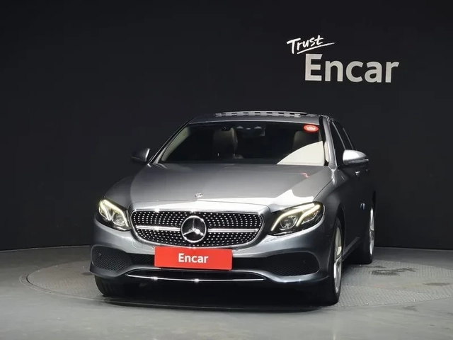 Mercedes-Benz E 220 D 4Matic - САМО 30% АВАНС - автомобили, коли, обяви за нови и употребявани 2