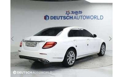 mercedes-benz-e-220 - 1