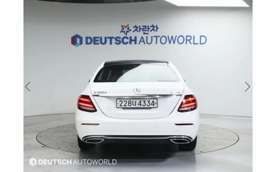 mercedes-benz-e-220 - 3