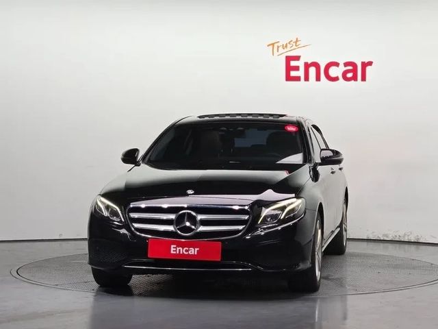 Mercedes-Benz E 220 D 4Matic - САМО 30% АВАНС - автомобили, коли, обяви за нови и употребявани 2