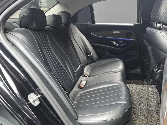 Mercedes-Benz E 220 D 4Matic - САМО 30% АВАНС - автомобили, коли, обяви за нови и употребявани 10