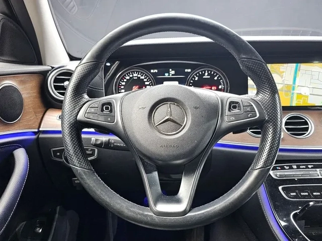 Mercedes-Benz E 220 D 4Matic - САМО 30% АВАНС - автомобили, коли, обяви за нови и употребявани 12
