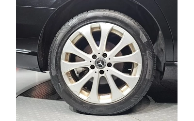 mercedes-benz-e-220 - 4