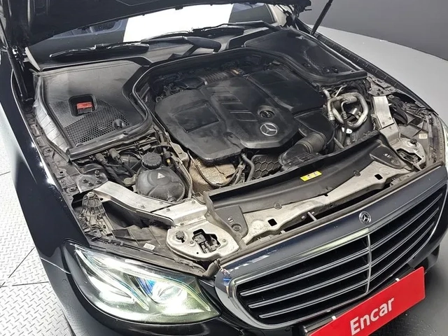 Mercedes-Benz E 220 D 4Matic - САМО 30% АВАНС - автомобили, коли, обяви за нови и употребявани 5