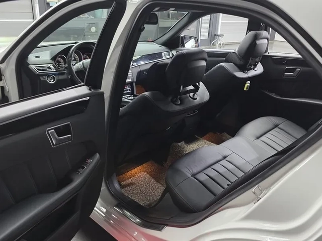 Mercedes-Benz E 220 Bluetech Avant Garde Sports - САМО 30% АВАНС - автомобили, коли, обяви за нови и употребявани 10