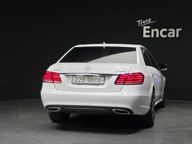 Mercedes-Benz E 220 Bluetech Avant Garde Sports - САМО 30% АВАНС - автомобили, коли, обяви за нови и употребявани 3