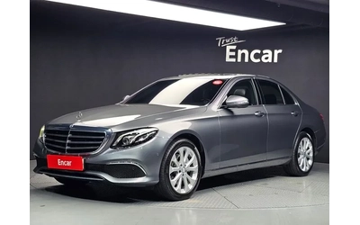 mercedes-benz-e-220 - 0