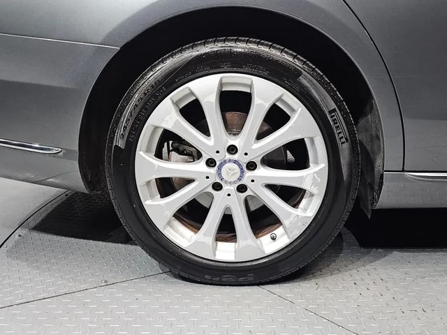 Mercedes-Benz E 220 D Exclusive - САМО 30% АВАНС - автомобили, коли, обяви за нови и употребявани 4