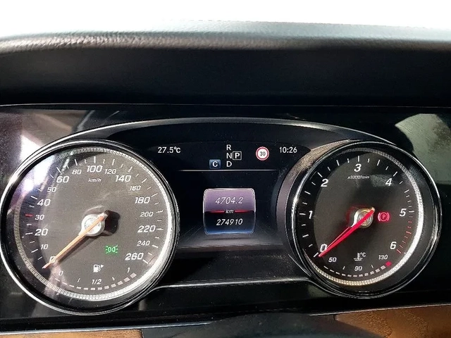 Mercedes-Benz E 220 D Exclusive - САМО 30% АВАНС - автомобили, коли, обяви за нови и употребявани 7