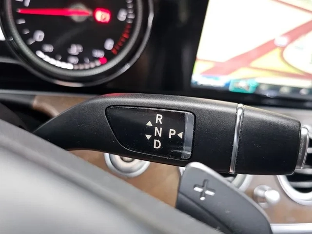 Mercedes-Benz E 220 D Exclusive - САМО 30% АВАНС - автомобили, коли, обяви за нови и употребявани 8