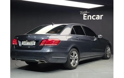 mercedes-benz-e-220 - 1