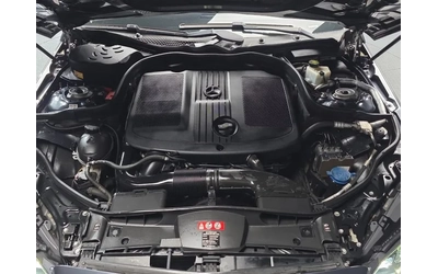 mercedes-benz-e-220 - 5