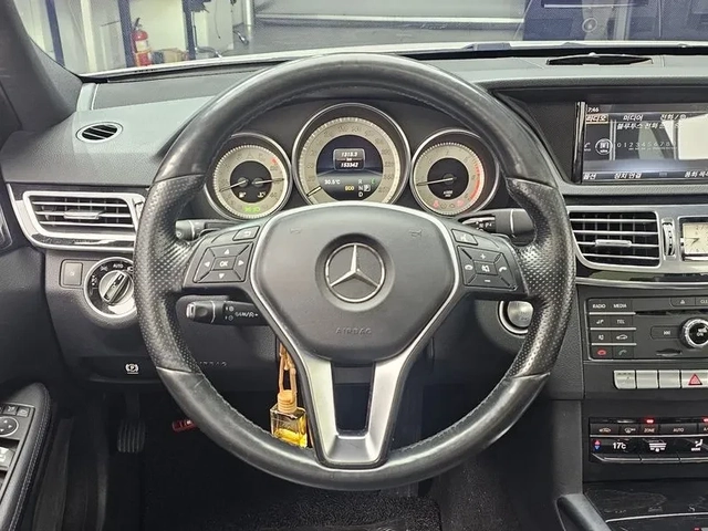 Mercedes-Benz E 220 Bluetech Avant Garde Sports - САМО 30% АВАНС - автомобили, коли, обяви за нови и употребявани 12