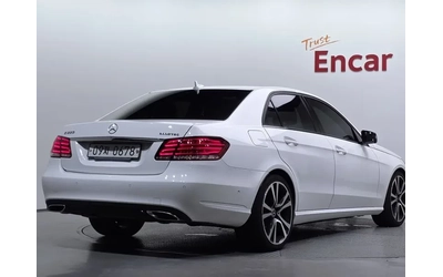 mercedes-benz-e-220 - 1