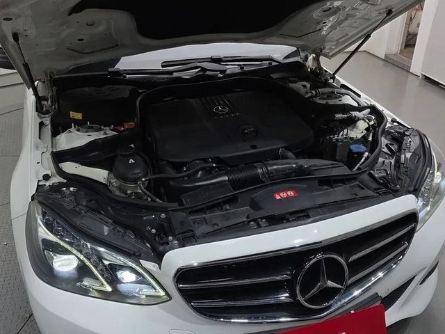 Mercedes-Benz E 220 Bluetech Avant Garde Sports - САМО 30% АВАНС - автомобили, коли, обяви за нови и употребявани 5