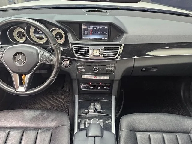 Mercedes-Benz E 220 Bluetech Avant Garde Sports - САМО 30% АВАНС - автомобили, коли, обяви за нови и употребявани 6