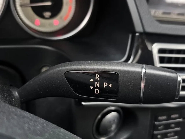 Mercedes-Benz E 220 Bluetech Avant Garde Sports - САМО 30% АВАНС - автомобили, коли, обяви за нови и употребявани 8