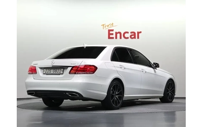 mercedes-benz-e-220 - 1