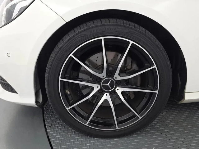 Mercedes-Benz E 220 Bluetech Avant Garde Sports - САМО 30% АВАНС - автомобили, коли, обяви за нови и употребявани 4
