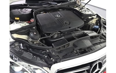mercedes-benz-e-220 - 5