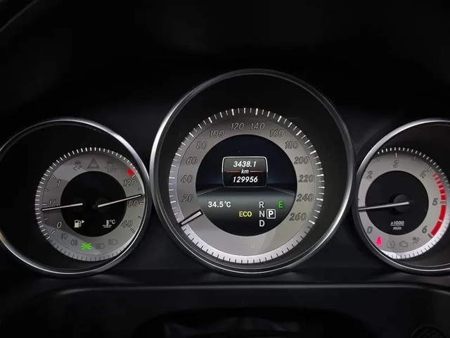 Mercedes-Benz E 220 Bluetech Avant Garde Sports - САМО 30% АВАНС - автомобили, коли, обяви за нови и употребявани 7