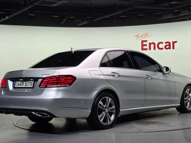 Mercedes-Benz E 220 BlueTEC - САМО 30% АВАНС - автомобили, коли, обяви за нови и употребявани 1