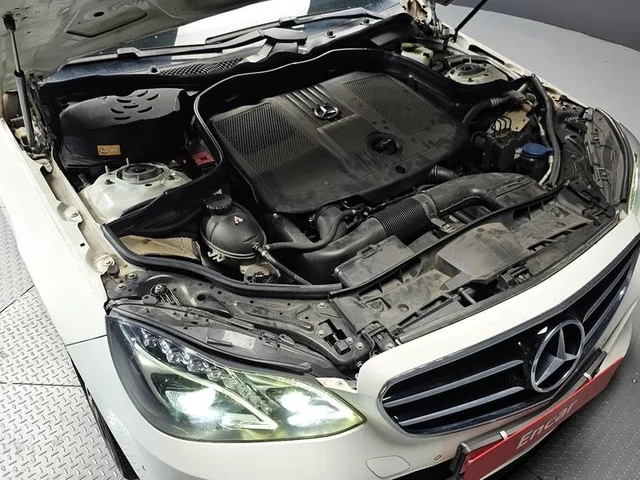 Mercedes-Benz E 220 CDI Avantgarde - САМО 30% АВАНС! - автомобили, коли, обяви за нови и употребявани 5