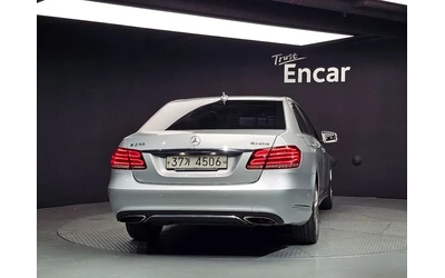mercedes-benz-e-220 - 3
