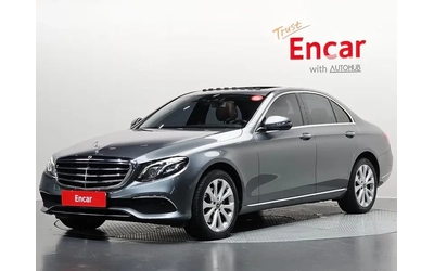 mercedes-benz-e-220 - 0