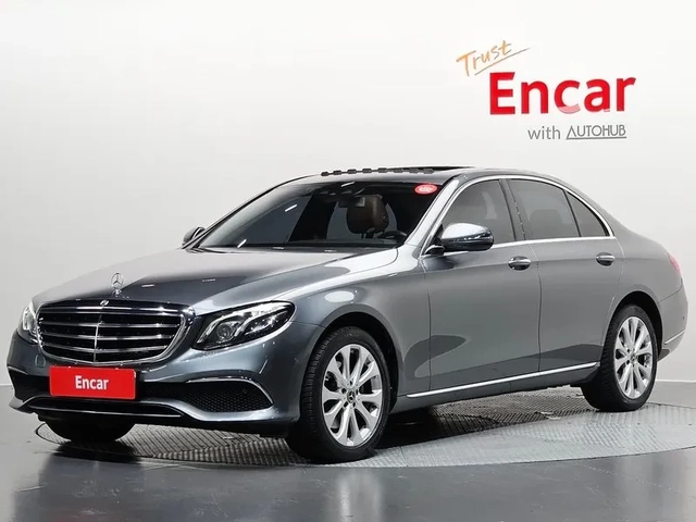 Mercedes-Benz E 220 CDI Avantgarde - САМО 30% АВАНС! - автомобили, коли, обяви за нови и употребявани 0