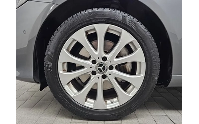 mercedes-benz-e-220 - 4