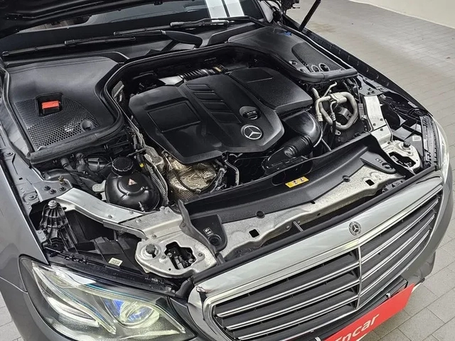 Mercedes-Benz E 220 CDI Avantgarde - САМО 30% АВАНС! - автомобили, коли, обяви за нови и употребявани 5