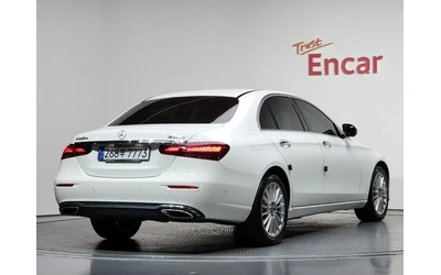 mercedes-benz-e-220 - 1