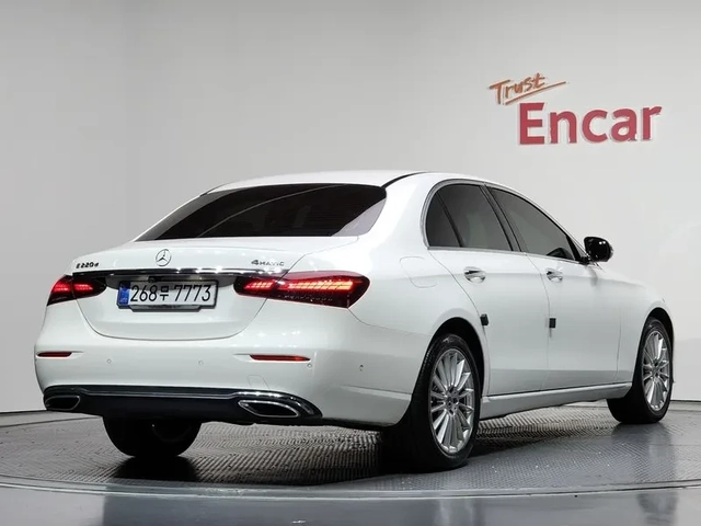 Mercedes-Benz E 220 CDI Avantgarde - САМО 30% АВАНС! - автомобили, коли, обяви за нови и употребявани 1