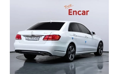mercedes-benz-e-220 - 1